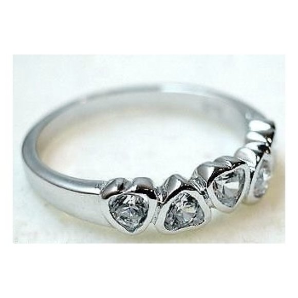 Heart Sterling Silver Ring - Picture 1 of 4